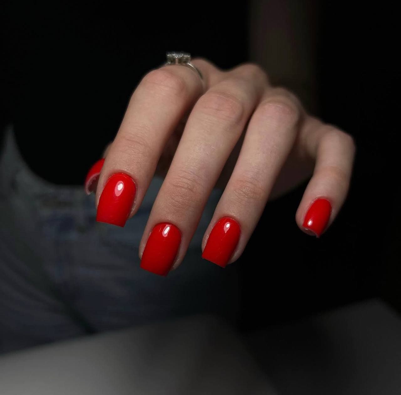 Roșu clasic, glossy